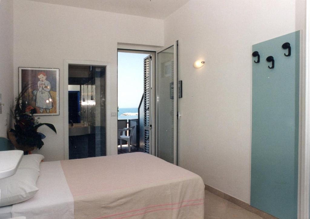 Hotel Cosmopolita ريميني الغرفة الصورة